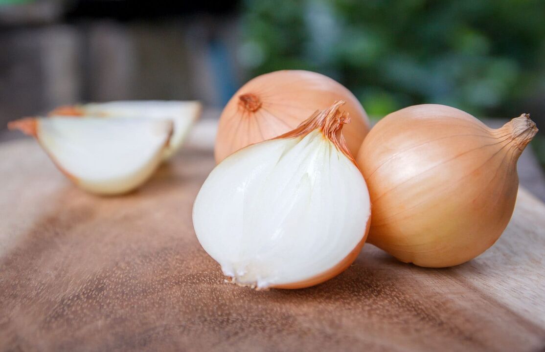 Onion used to treat warts
